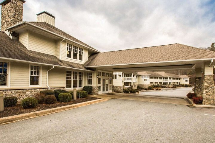 Hotel 2 of 35