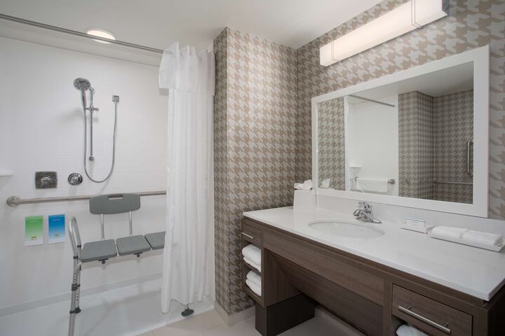 Home2 Suites by Hilton Omaha UN Medical Center Area