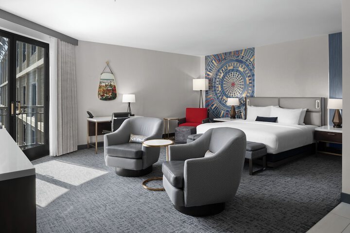 Hotel 43