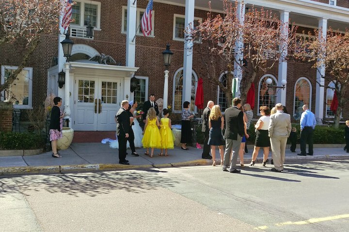 Lowell Inn