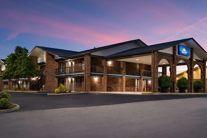 Days Inn by Wyndham Clanton AL