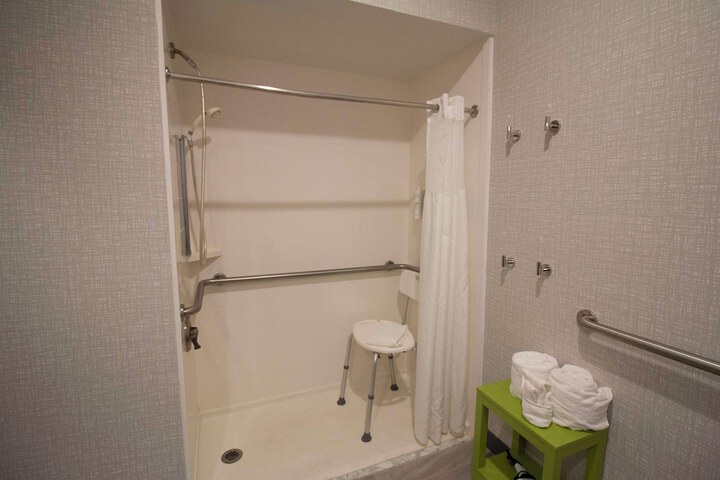 Hampton Inn Kent / Akron Area