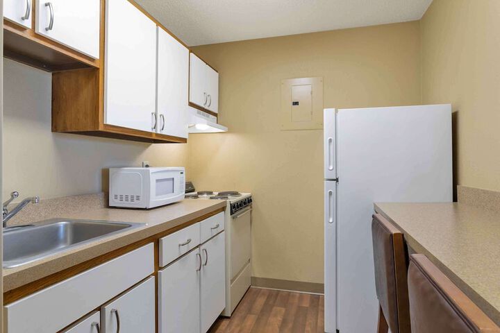 Room 18 of 25