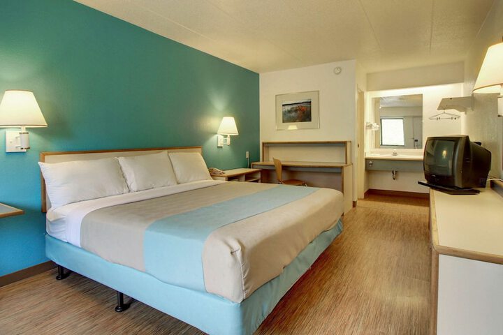 Room 12 of 29