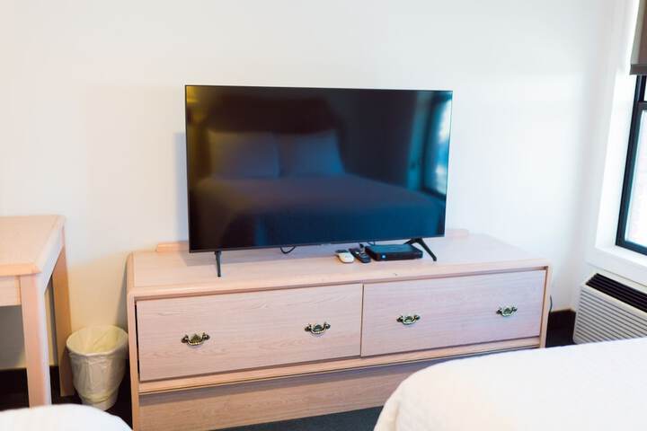 Room 14 of 42