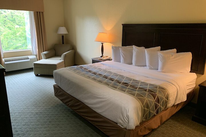 Room 30 of 36
