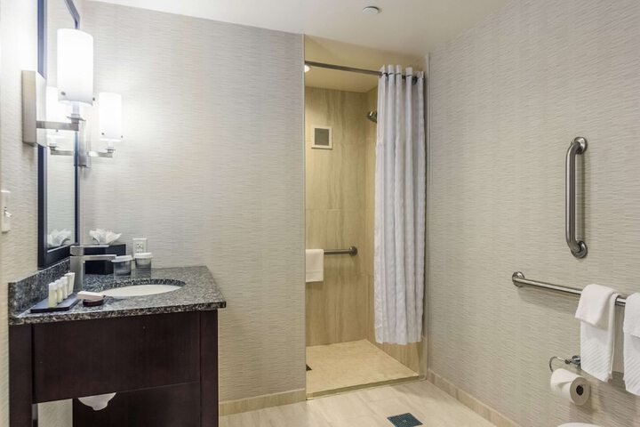 Room 15 of 52