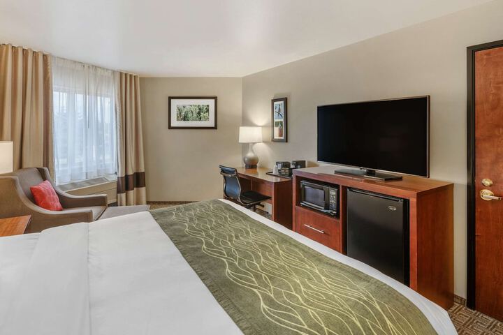 Room 15 of 33