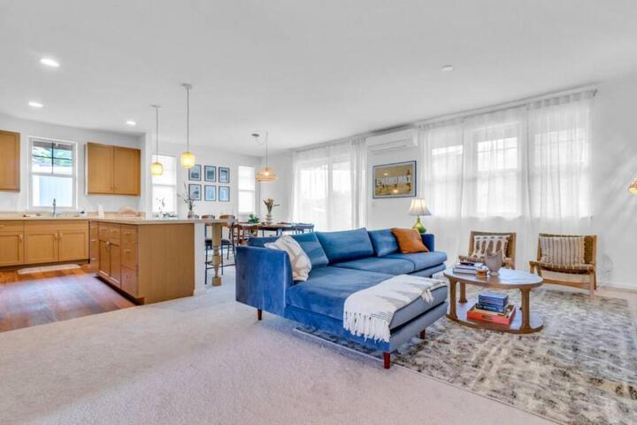 Kalo Homes - Coastal island haven