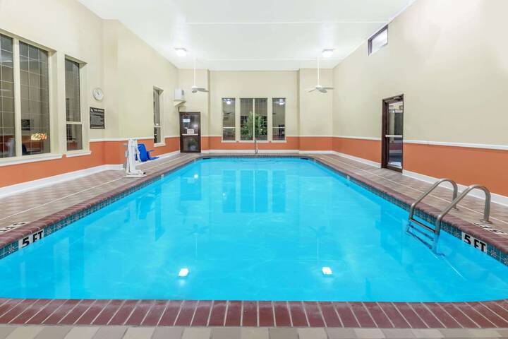 Pool 2 of 14