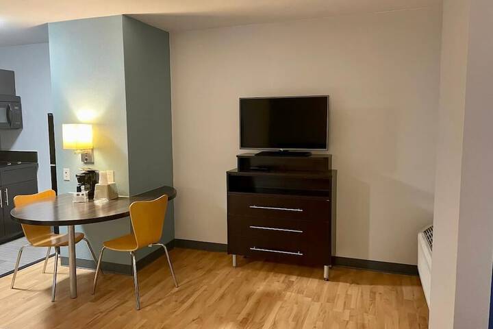 Room 16 of 36