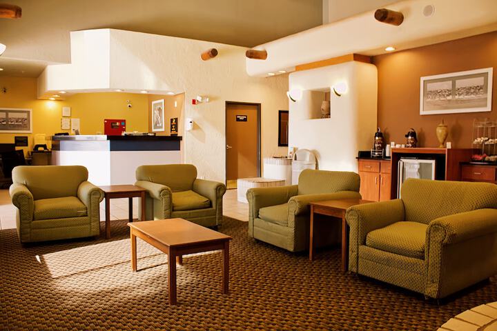 Hotel 5 of 25
