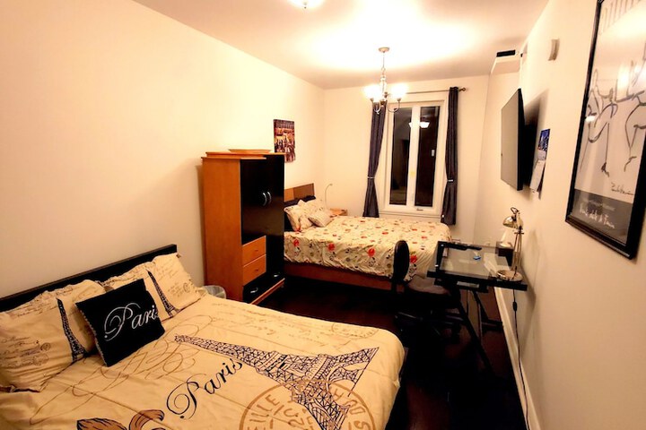 Room 12 of 17
