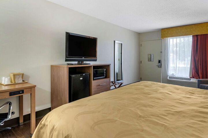Room 27 of 54
