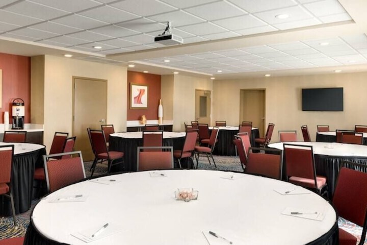 Hampton Inn & Suites Monroe