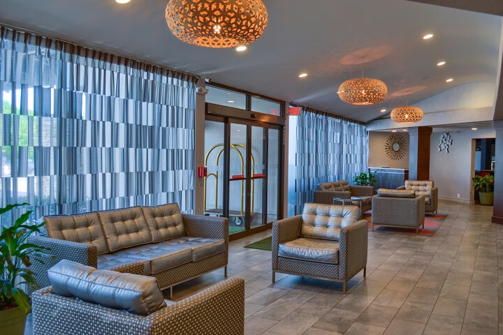 Hotel 5 of 72