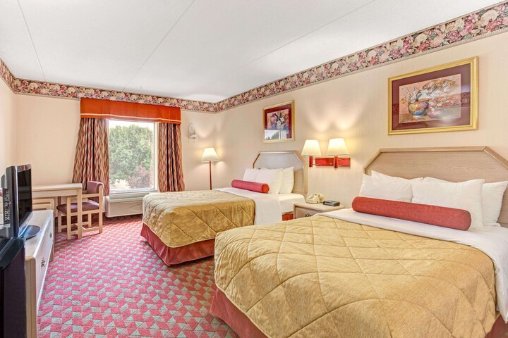 Room 12 of 17