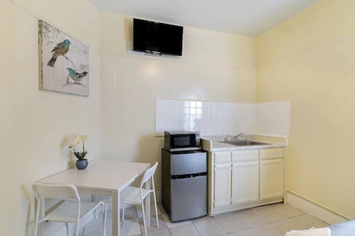 Room 53 of 70