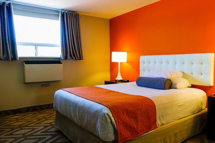 Room 32 of 47