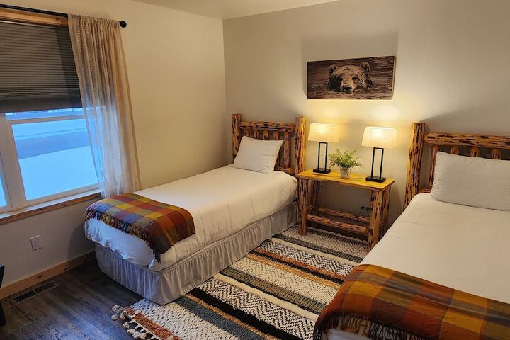 Room 28 of 127