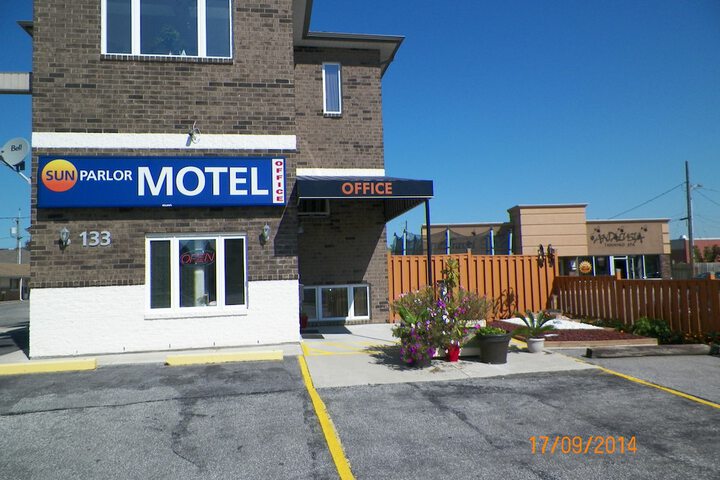 Hotel 4 of 85