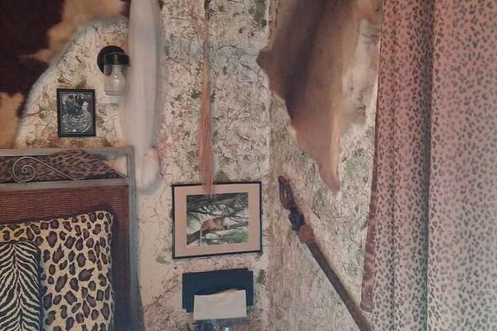 Room 28 of 39