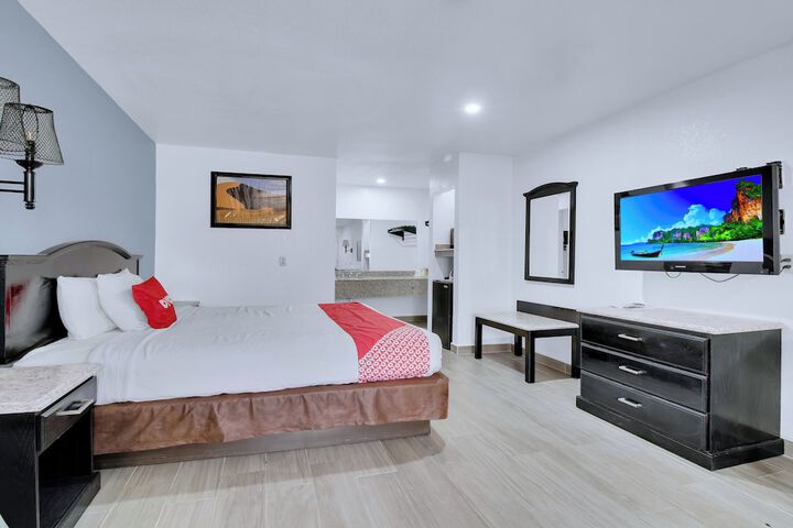 Room 43 of 48