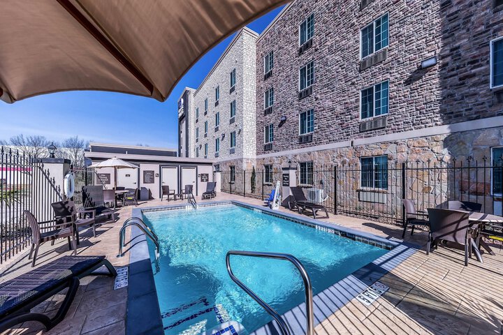 Comfort Suites Grand Prairie - Arlington North