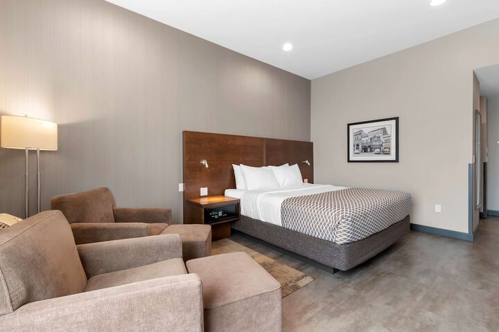 Room 21 of 37