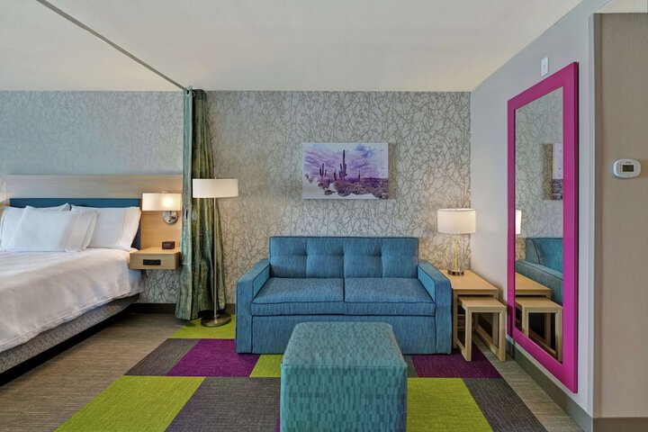 Room 33 of 45
