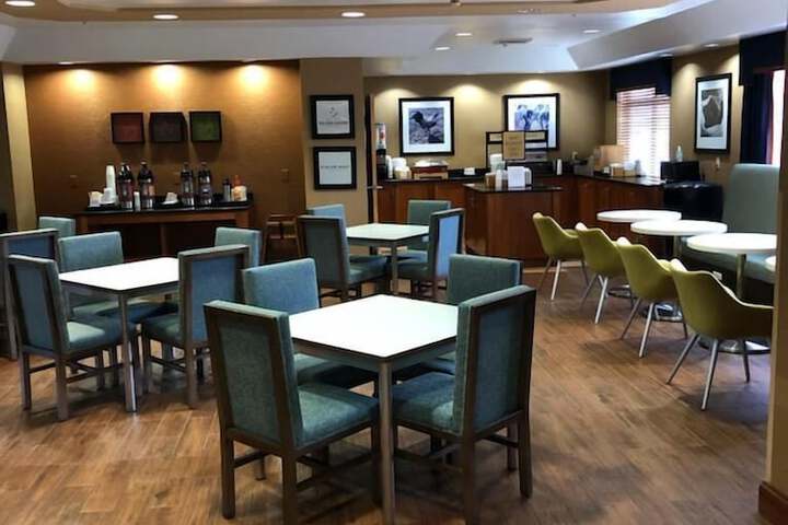 Hampton Inn Hutchinson