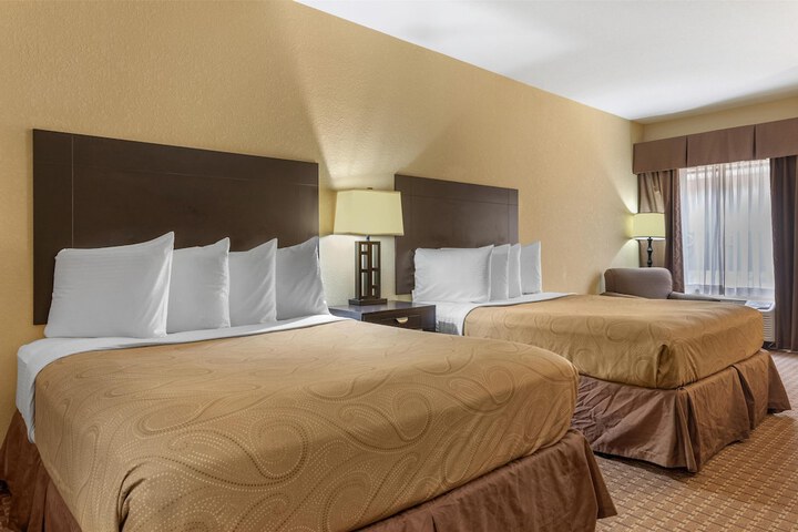 Best Western Bastrop Pines Inn