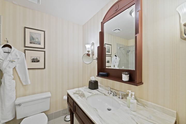 Room 30 of 44