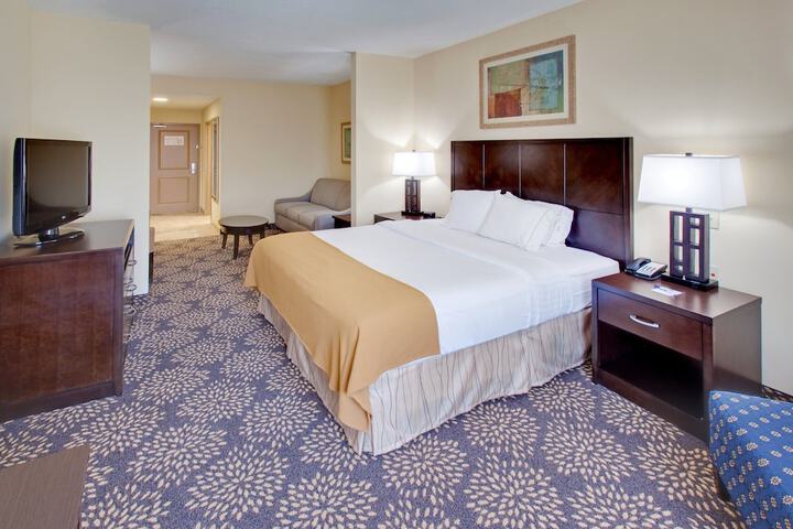 Holiday Inn Express Hotel & Suites Grand Island by IHG