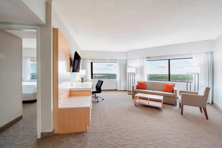 Room 16 of 73