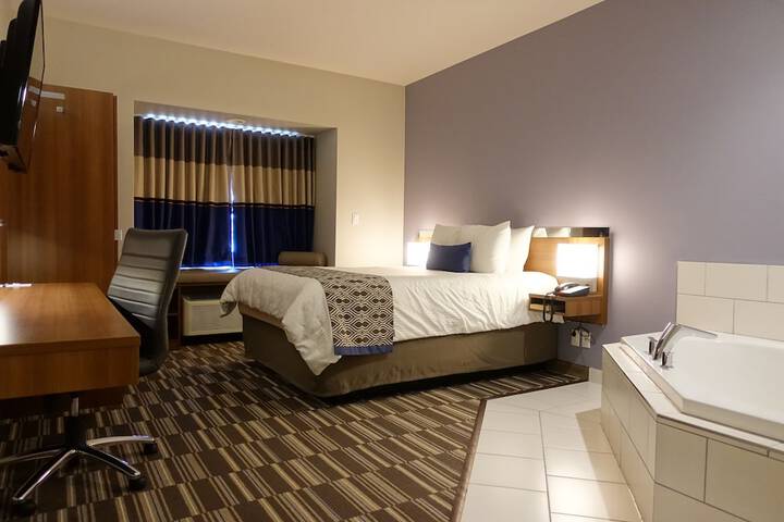 Room 27 of 42