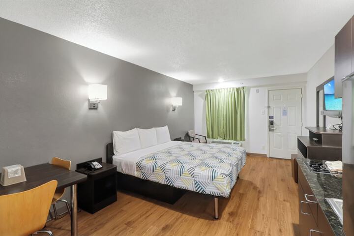 Room 38 of 48