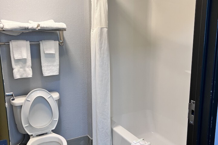Room 82 of 129