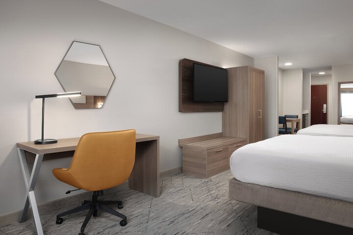Room 51 of 67