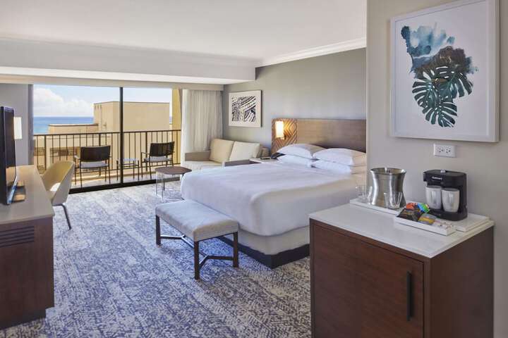 Hilton Hawaiian Village Waikiki Beach Resort