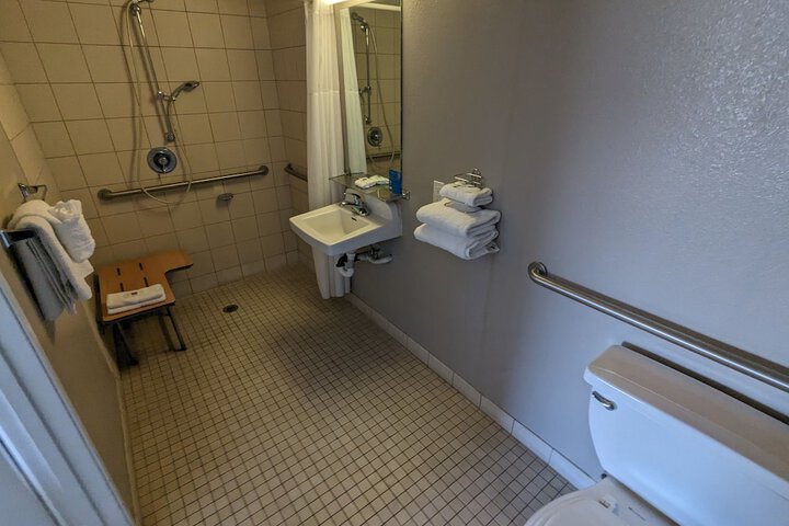 Room 47 of 64