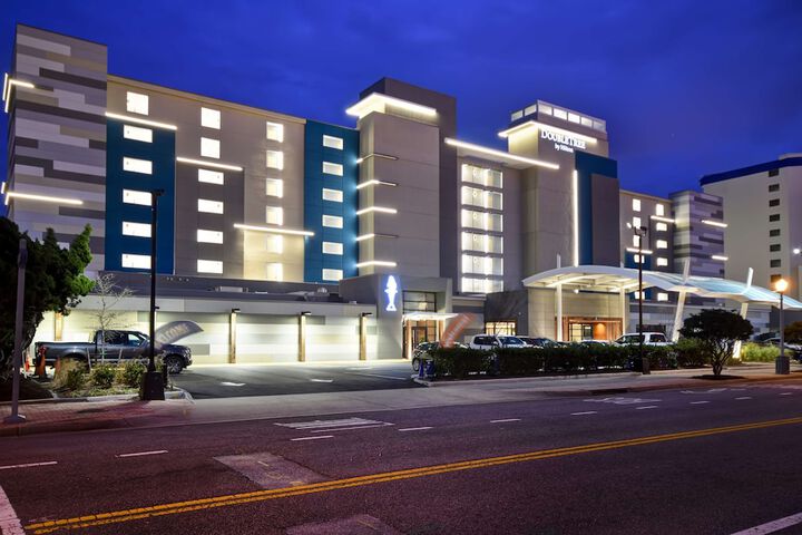 DoubleTree by Hilton Virginia Beach Oceanfront South