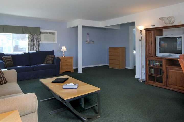 Room 32 of 92