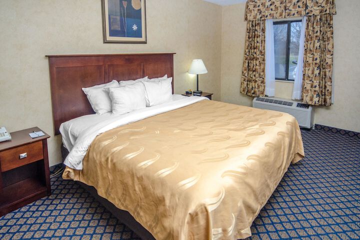 Room 28 of 100