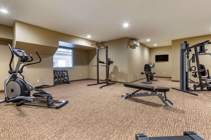 Comfort Inn & Suites Near Mt. Rushmore