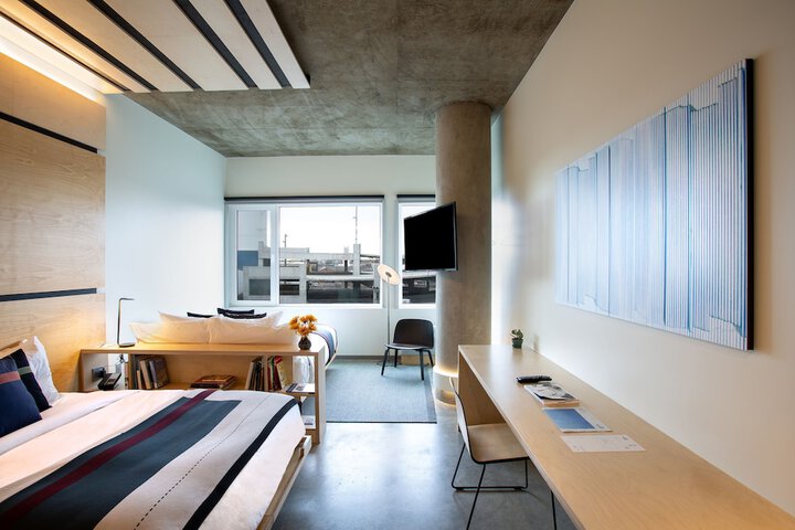 Room 50 of 72