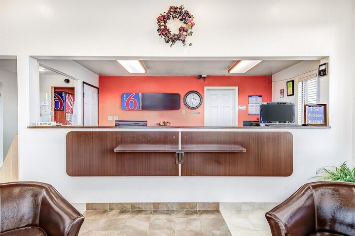 Motel 6 Colby KS