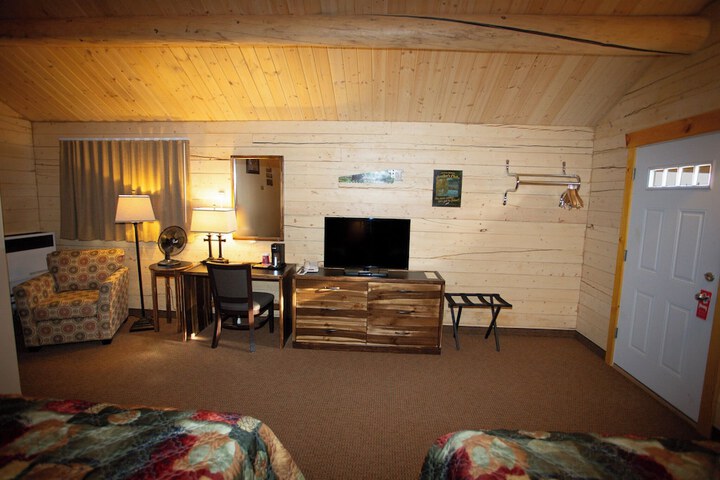 Room 27 of 44
