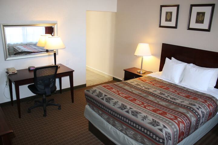Room 13 of 42