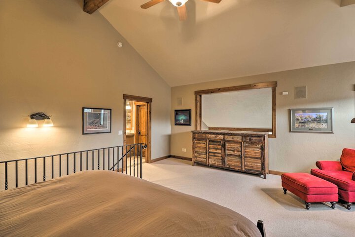 Expansive Bigfork Resort Retreat on Flathead Lake!